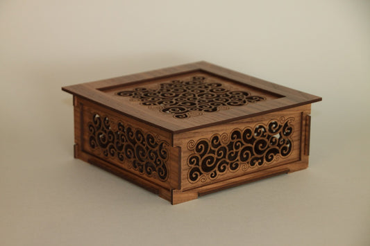 Holzbox mit Inlay XL